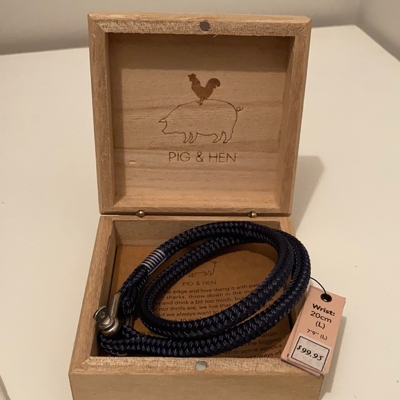 Pig & Hen bracelet - Picture 1 of 2